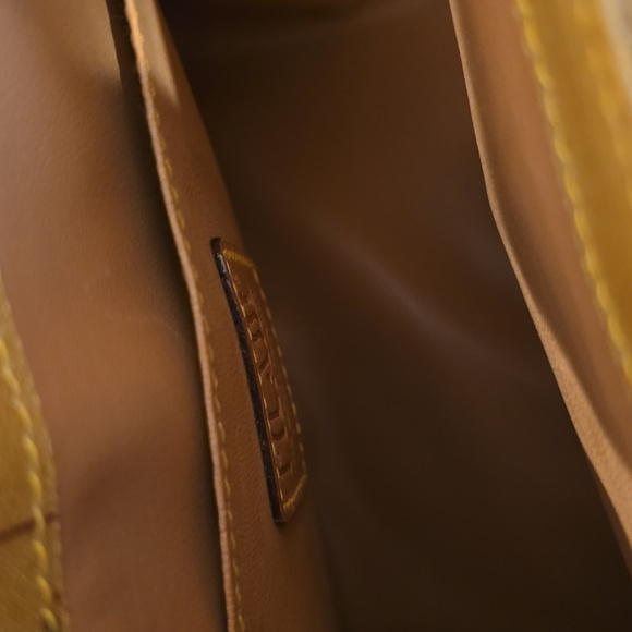 Alviero Martini| 1 Classe |Leather Vintage Map Print Purse | Limited Style - Picture 11 of 14